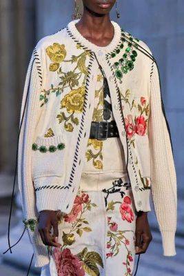 Бренд Etro, история бренда, подборка трикотажа - milayaya.ru - Индия - Англия - Шотландия - Персия
