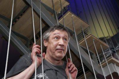 Михаил Ефремов - Дмитрий Нагиев - Олег Ефремов - Сергей Бурунов - Михаил - Михаил Морозов - Продюсер рассказал, сколько будет зарабатывать освобождённый из колонии актёр Михаил Ефремов - porosenka.net - Россия - Белгородская обл.